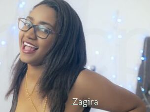 Zagira 1 grosse chatte poilue